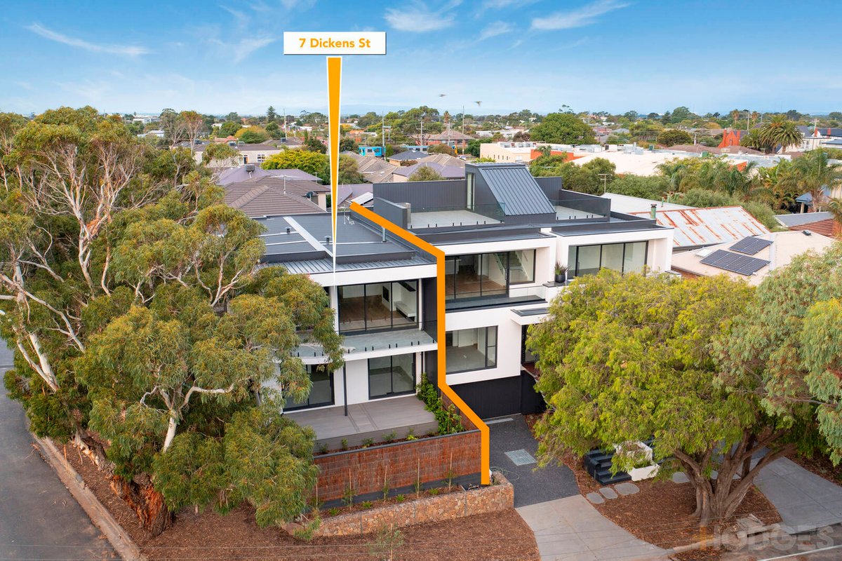 7 Dickens Street Parkdale - Residential for sale