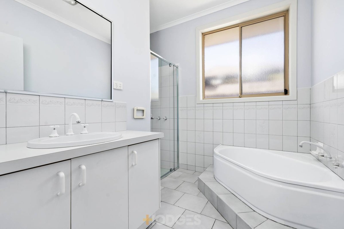 7 Dotterel Court Werribee - Residential for sale