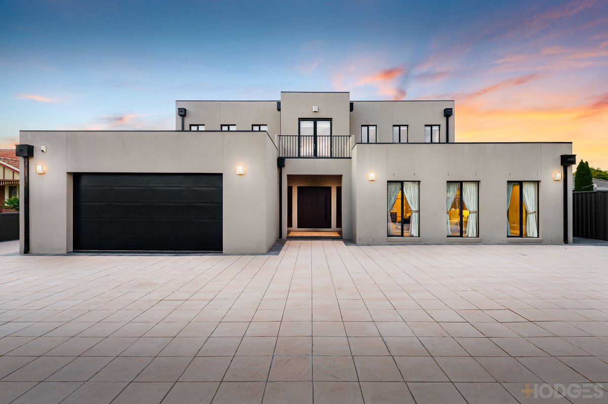 7 Glenmaggie Place Manor Lakes - Residential for sale