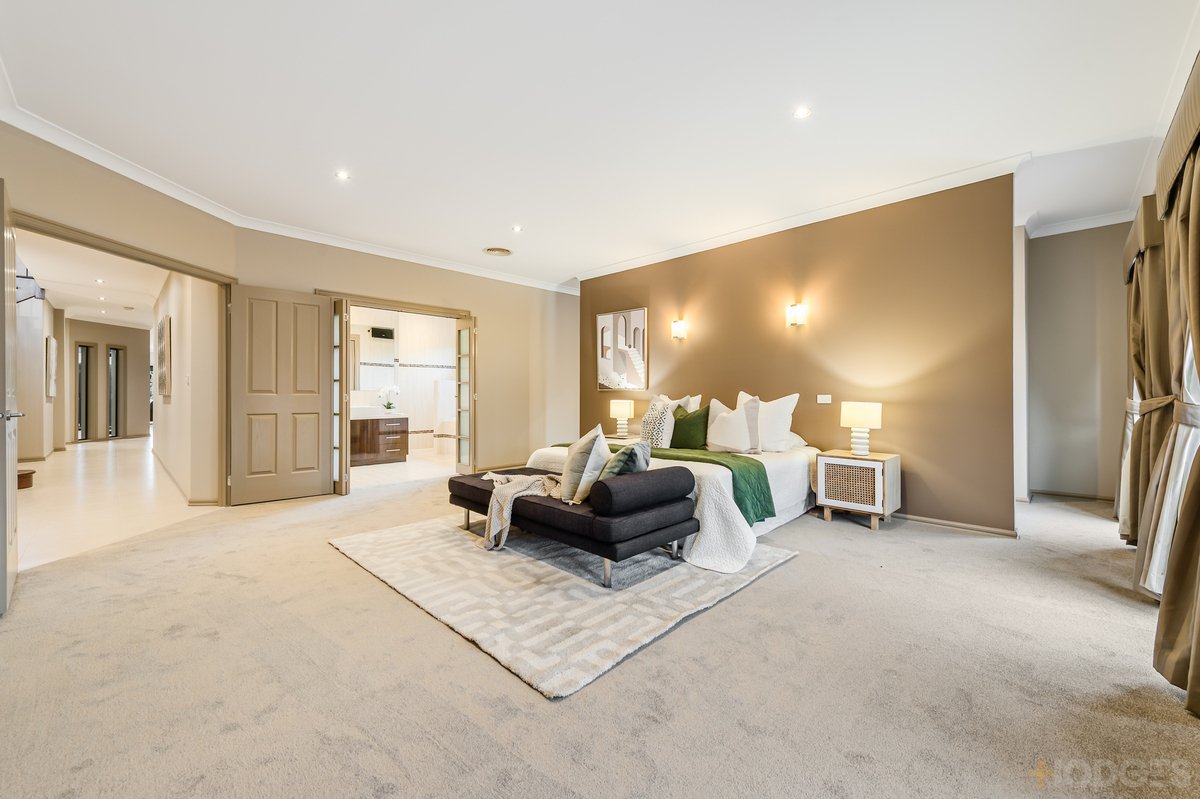 7 Glenmaggie Place Manor Lakes - Residential for sale