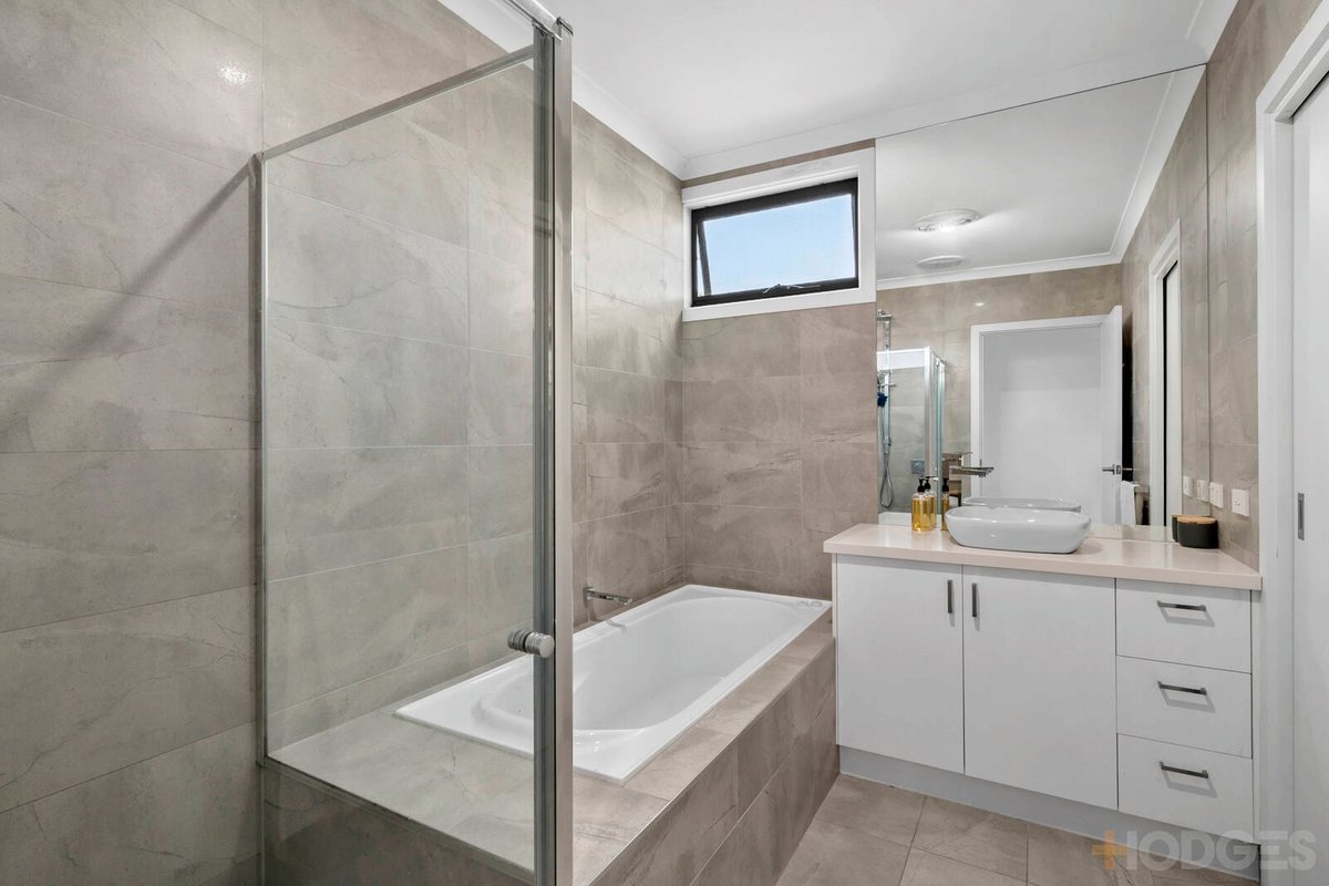 7 Graham Street Hamlyn Heights - Residential for sale