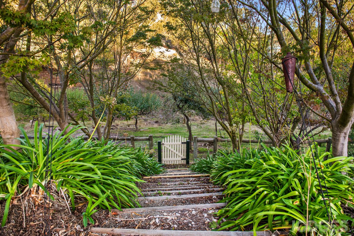 7 Mount View Road Wandong - Residential for sale