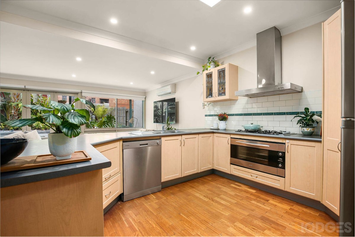 7 Ovens Street Moonee Ponds - Residential for sale