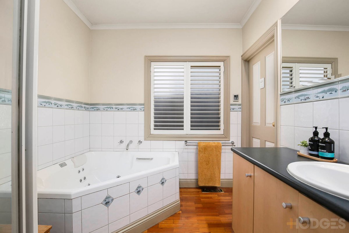 7 Ovens Street Moonee Ponds - Residential for sale