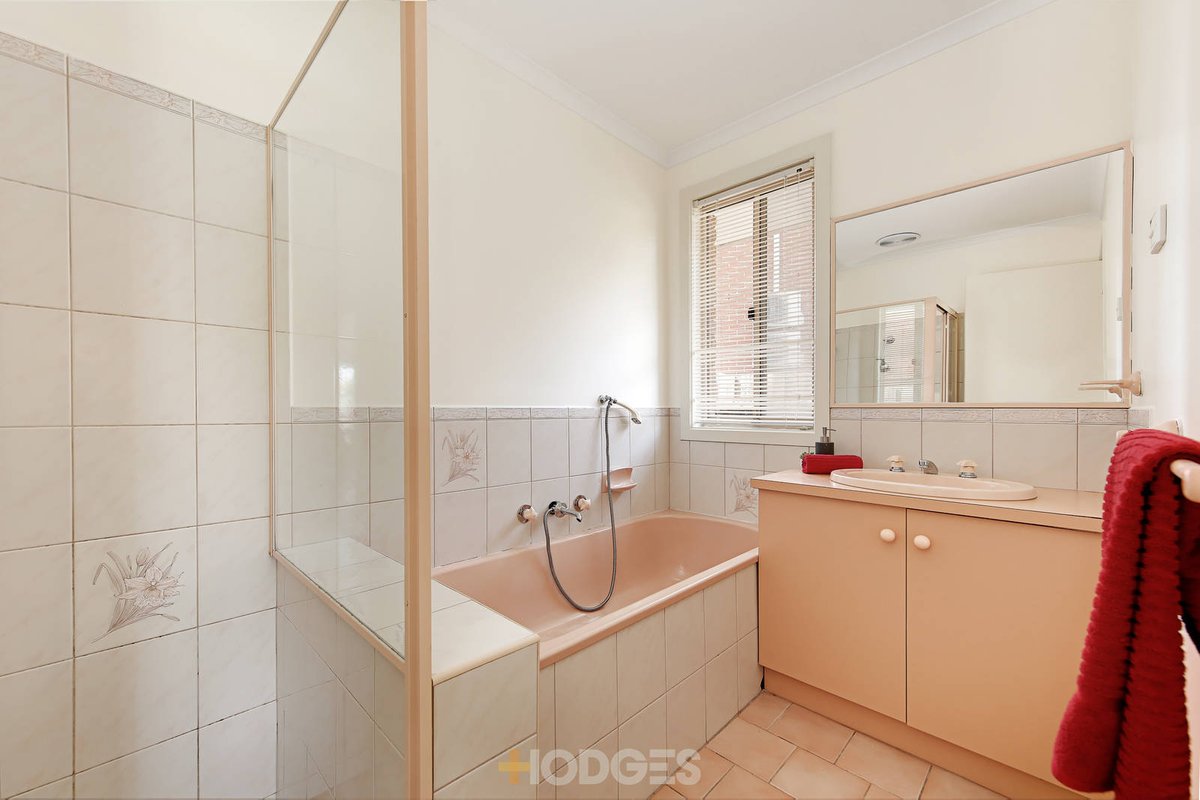 7 Roya Court Hoppers Crossing - Residential for sale