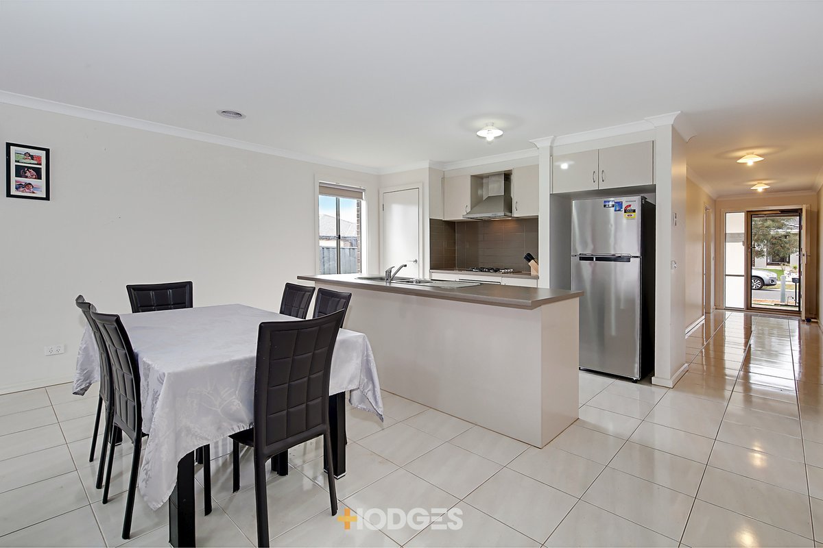 7 Saris Street Manor Lakes - Residential for sale