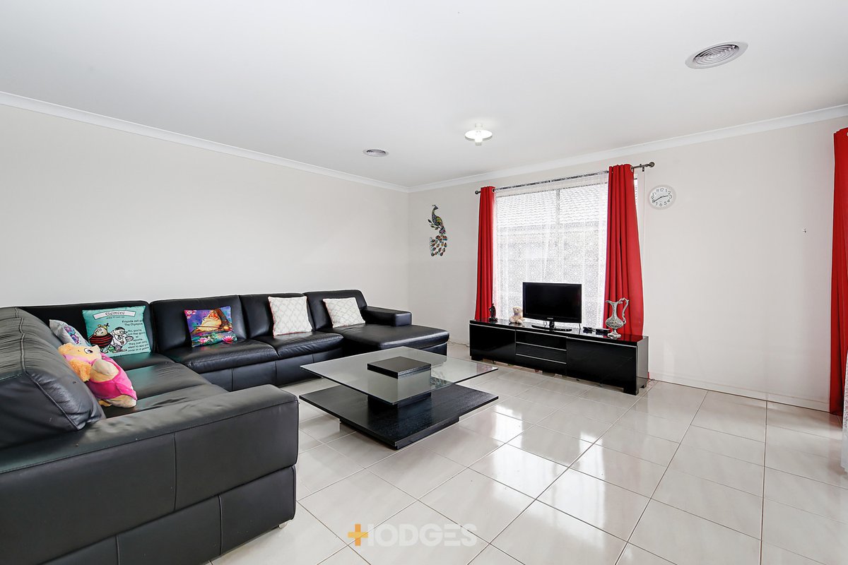 7 Saris Street Manor Lakes - Residential for sale