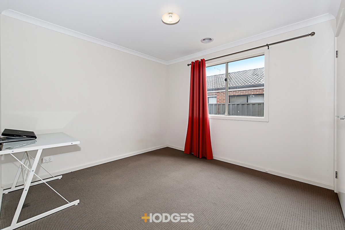 7 Saris Street Manor Lakes - Residential for sale