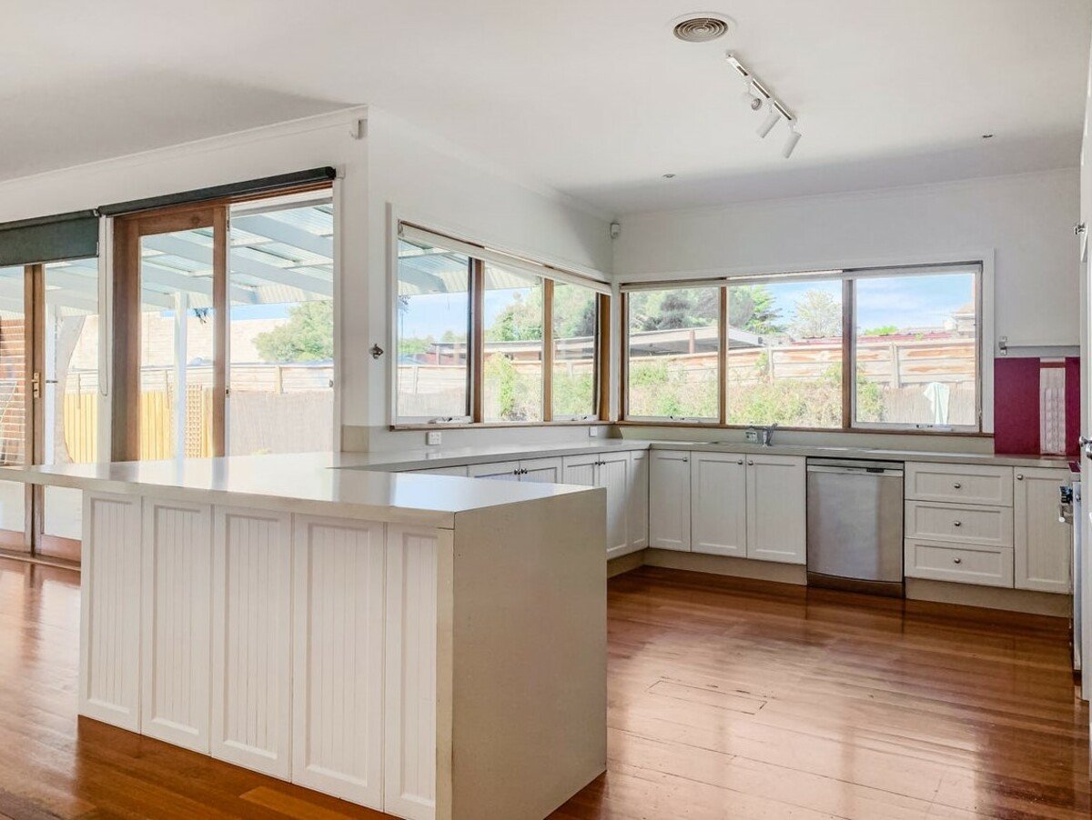 7 Scarlet Street Mordialloc - Residential for lease