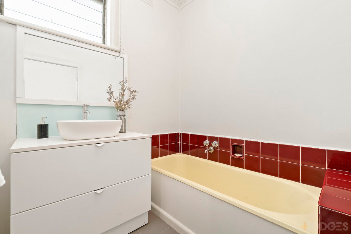 7 Sybil Street Hampton East - Residential for sale