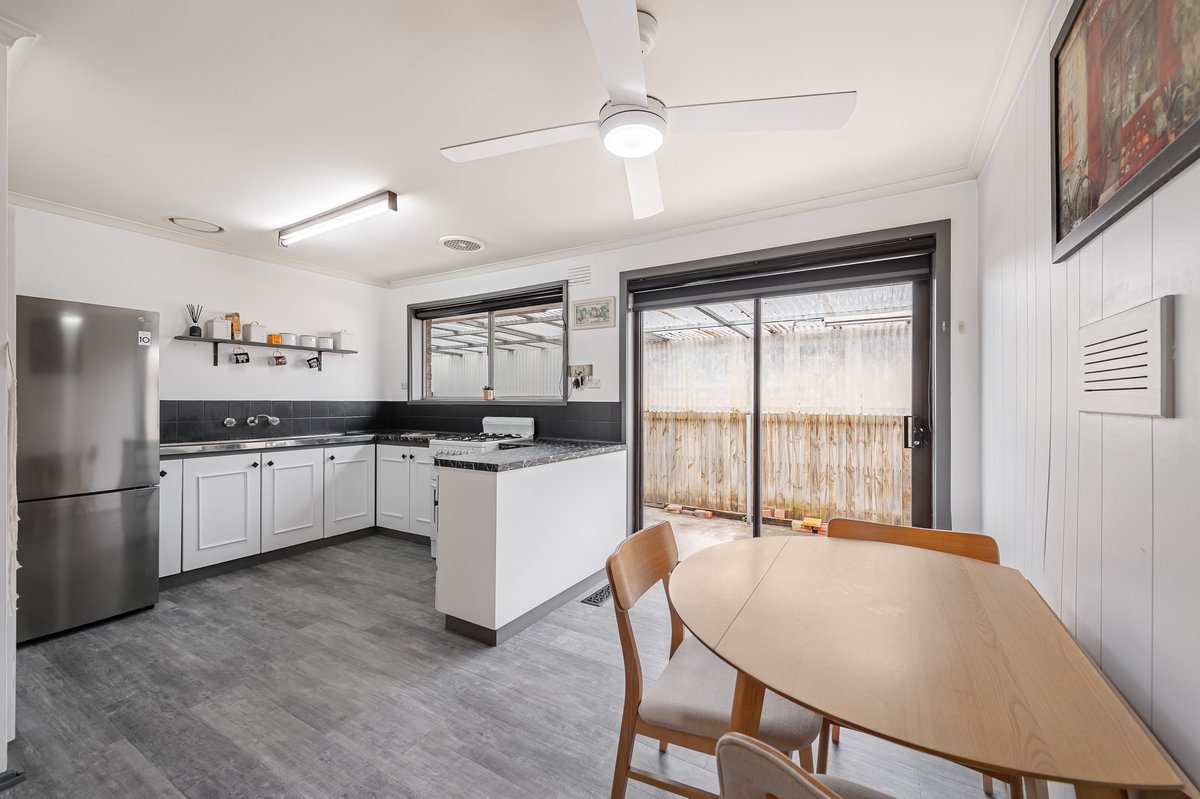 7 Topaz Avenue Wyndham Vale - Residential for sale