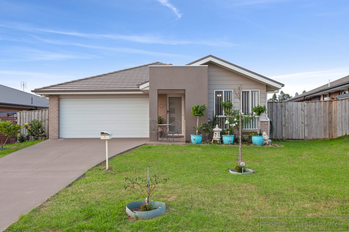 7 Tournament Street, RUTHERFORD NSW 2320