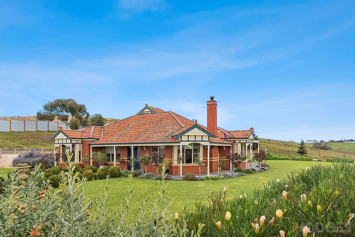 70 McNeill Court Lara - Residential for sale