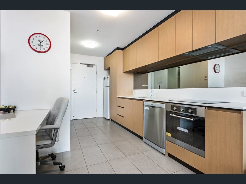 701 / 15 Clifton Street PRAHRAN - Residential for lease