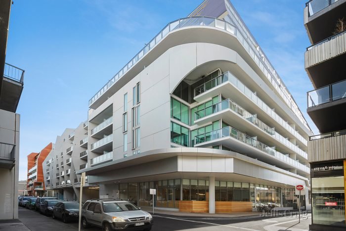701 / 15 Clifton Street PRAHRAN - 2 bedroom property