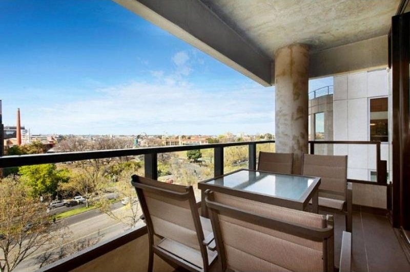 702 / 568 St Kilda Road MELBOURNE - Residential for sale