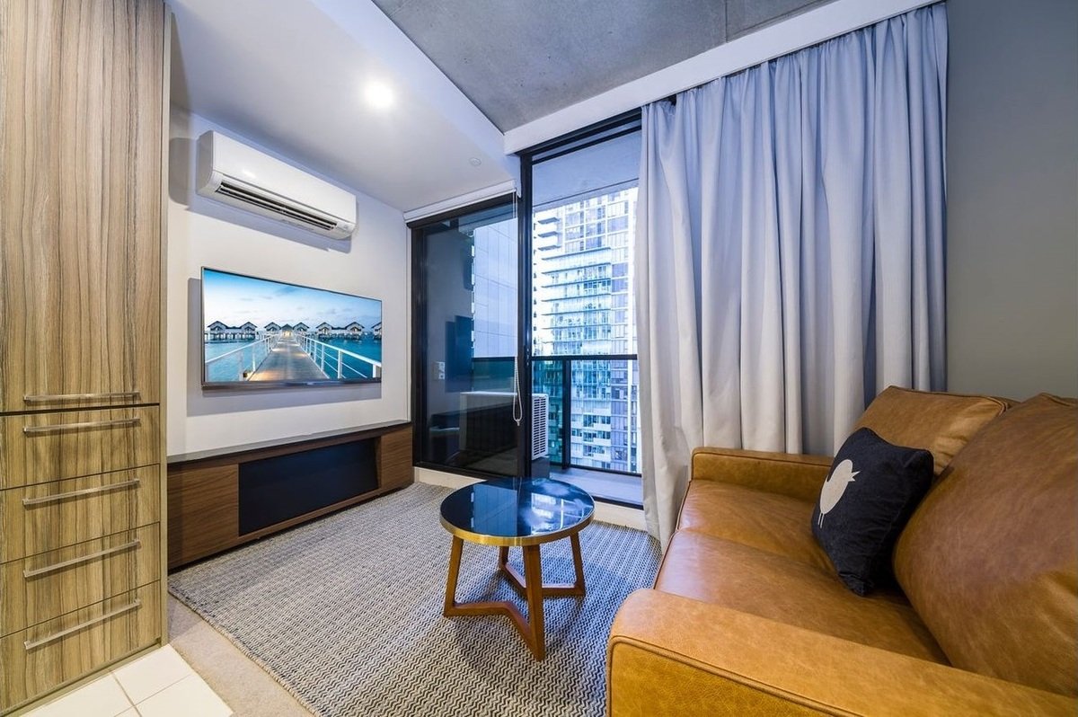 704 / 14 Singers Lane Melbourne - Residential for lease
