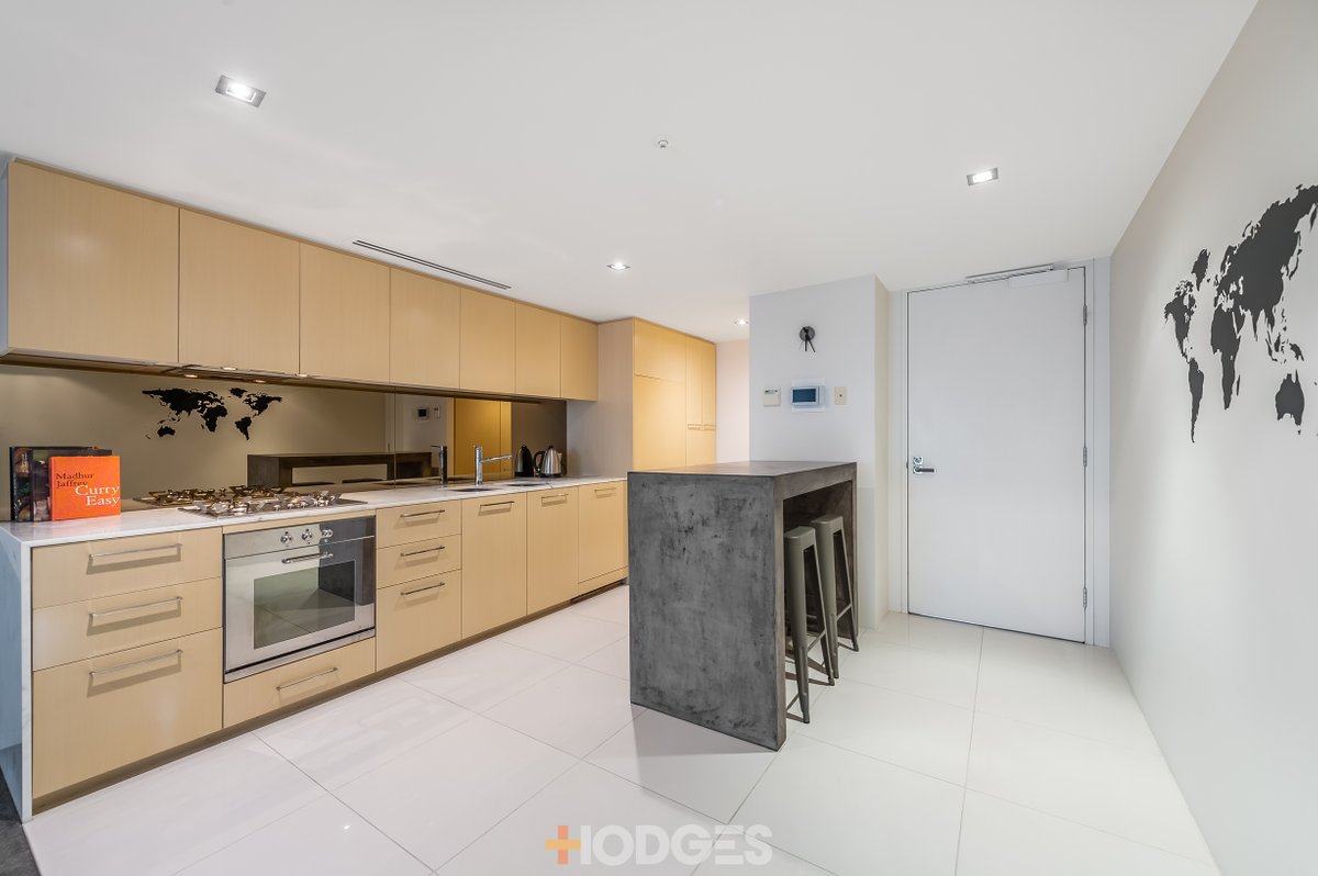 708 / 576 St Kilda Road MELBOURNE - Residential for sale