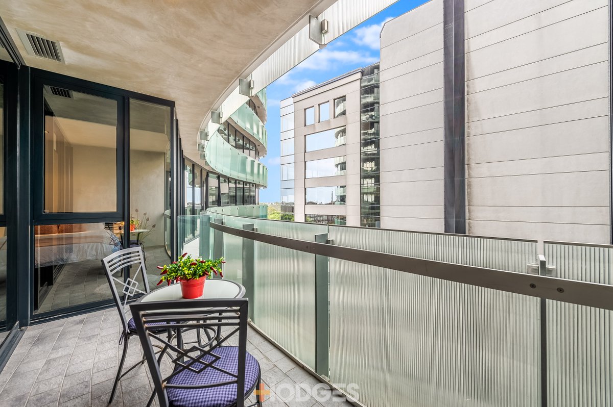 708 / 576 St Kilda Road MELBOURNE - Residential for sale