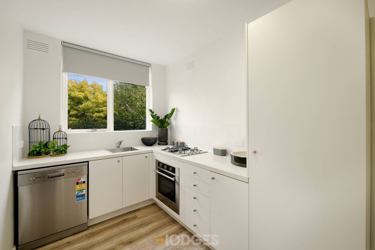 7 / 11 Chapel Street St Kilda - Residential for sale