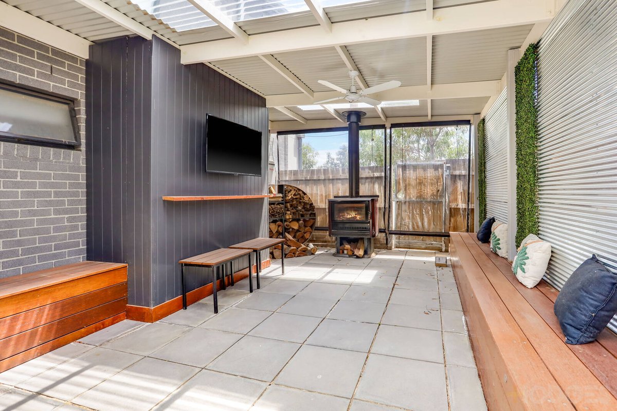 7 / 11 Wendy Way Tarneit - Residential for sale