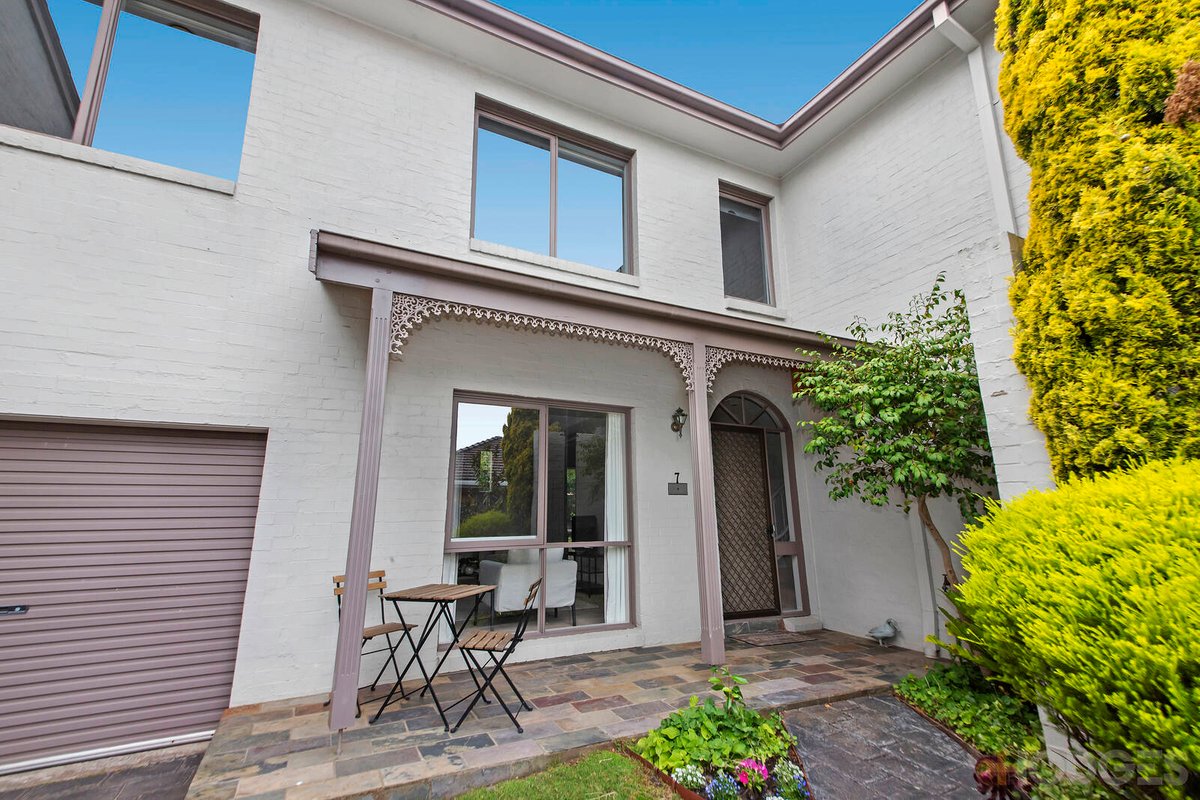 7 / 12 Parkside Street Elsternwick - Residential for sale