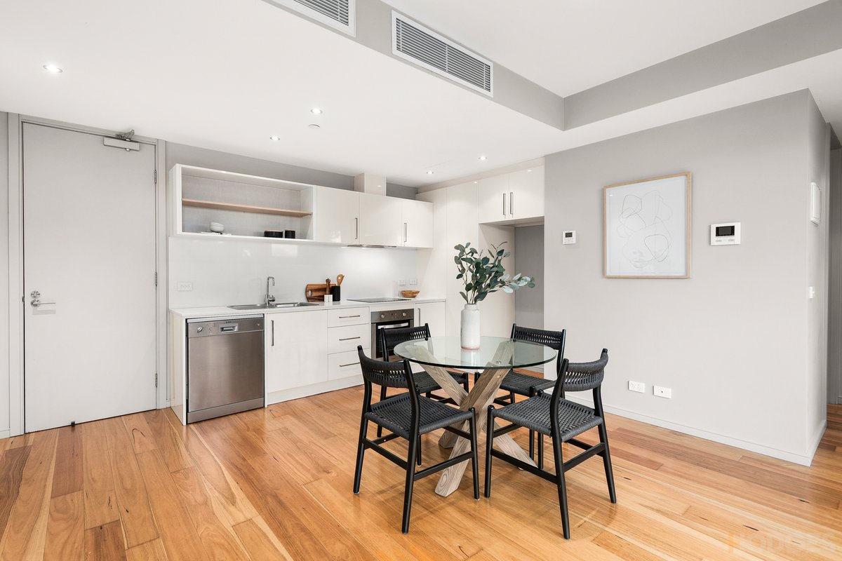 7 / 126 Centre Road Brighton East - Residential for sale