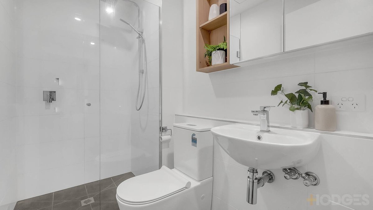 7 / 15 Major Street Highett - Residential for sale
