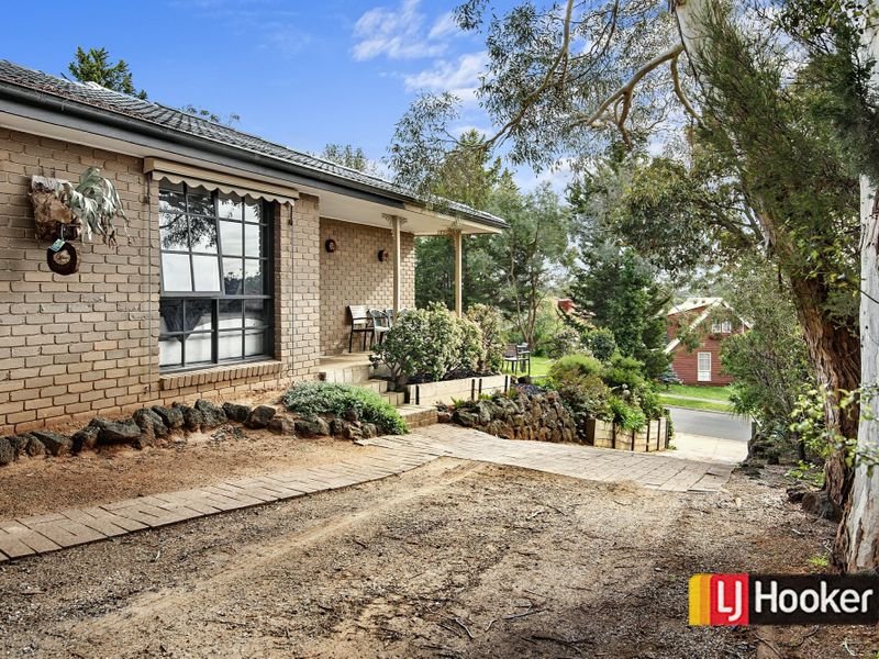 72 Warrawee Circuit FRANKSTON - Residential for sale