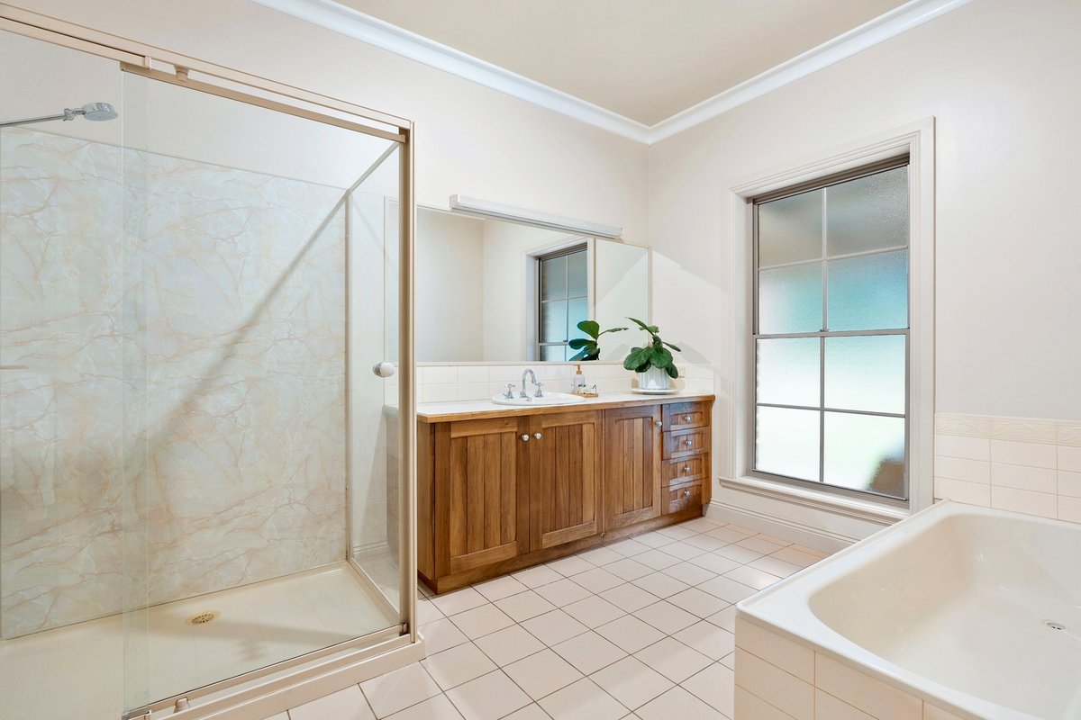 720 Dickins Road Freshwater Creek - Residential for sale