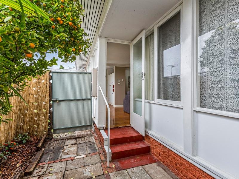 7 / 204 Ballarat Road FOOTSCRAY - Residential for sale