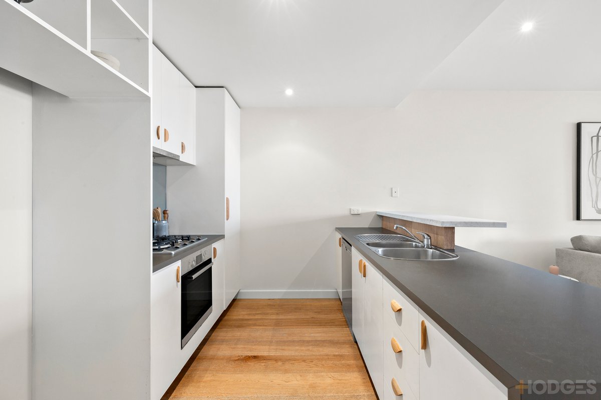 7 / 21-25 Macquarie Street Prahran - Residential for sale
