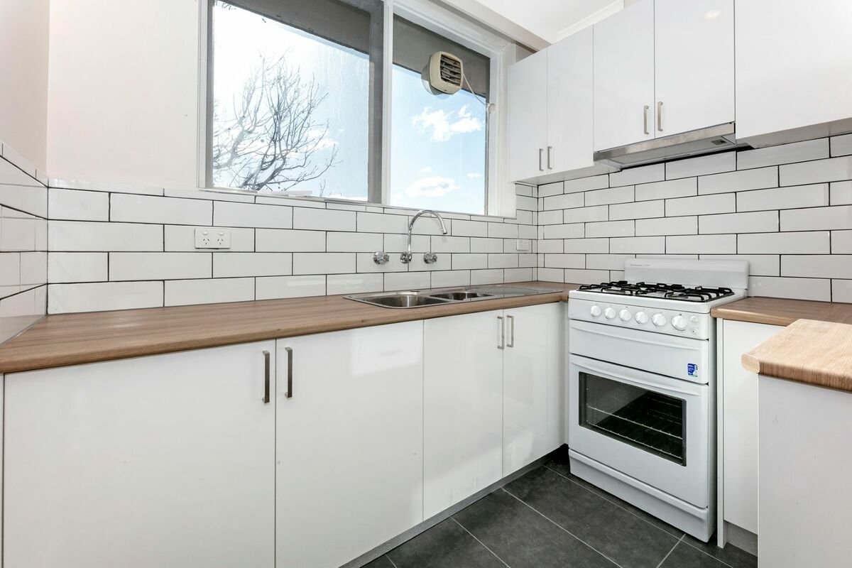 7 / 219 Brighton Road ELWOOD - Residential for lease
