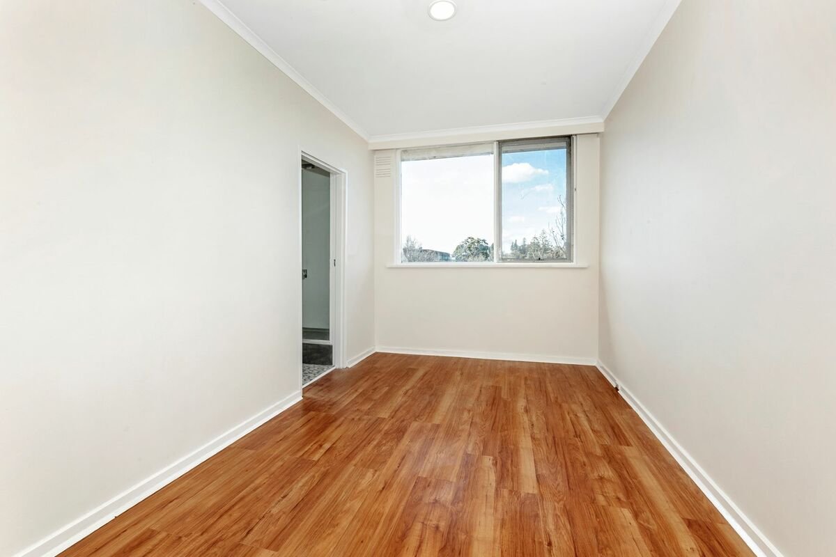 7 / 219 Brighton Road ELWOOD - Residential for lease