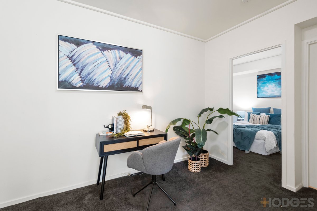 7 / 23 Queens Road Melbourne - Residential for sale