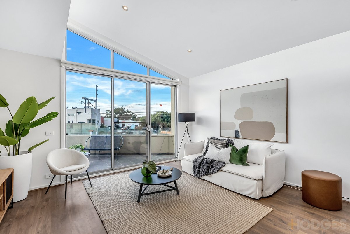 7 / 300 Como Parade West Parkdale - Residential for sale
