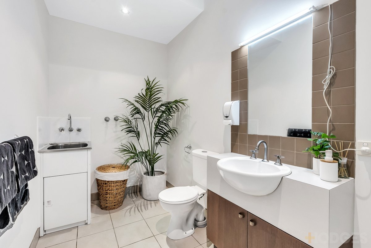 7 / 300 Como Parade West Parkdale - Residential for sale