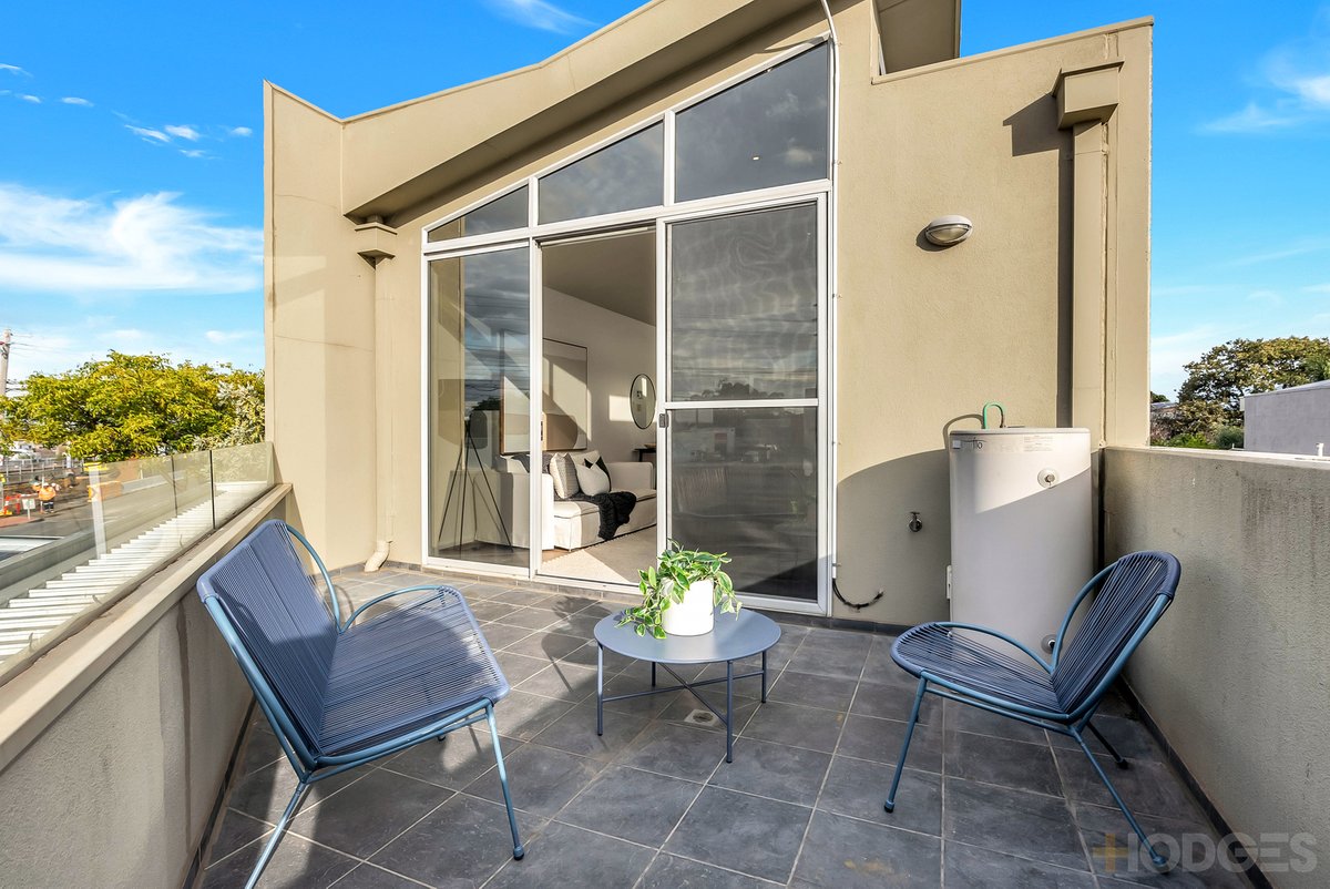 7 / 300 Como Parade West Parkdale - Residential for sale