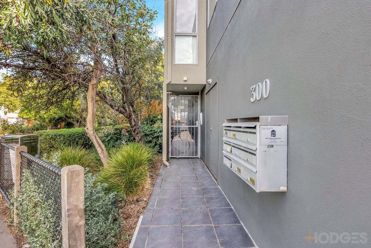 7 / 300 Como Parade West Parkdale - Residential for sale