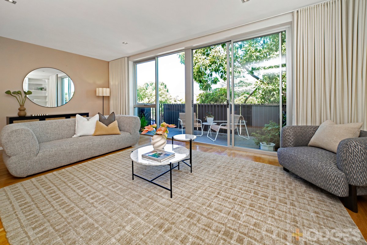 7 / 32 Outer Crescent Brighton - Residential for sale