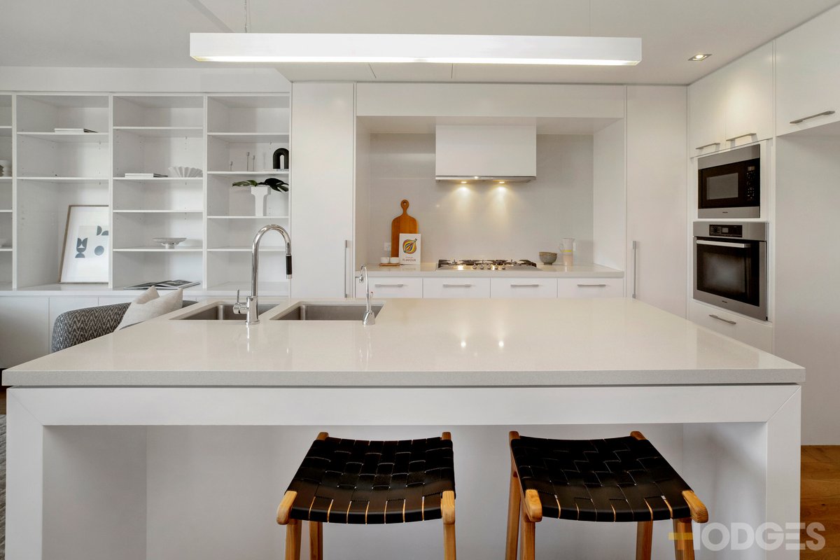 7 / 32 Outer Crescent Brighton - Residential for sale