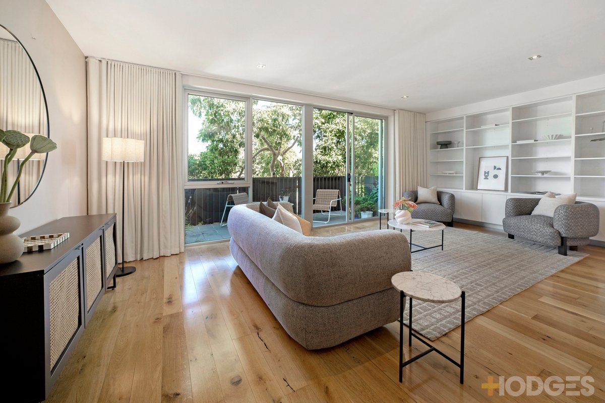 7 / 32 Outer Crescent Brighton - Residential for sale