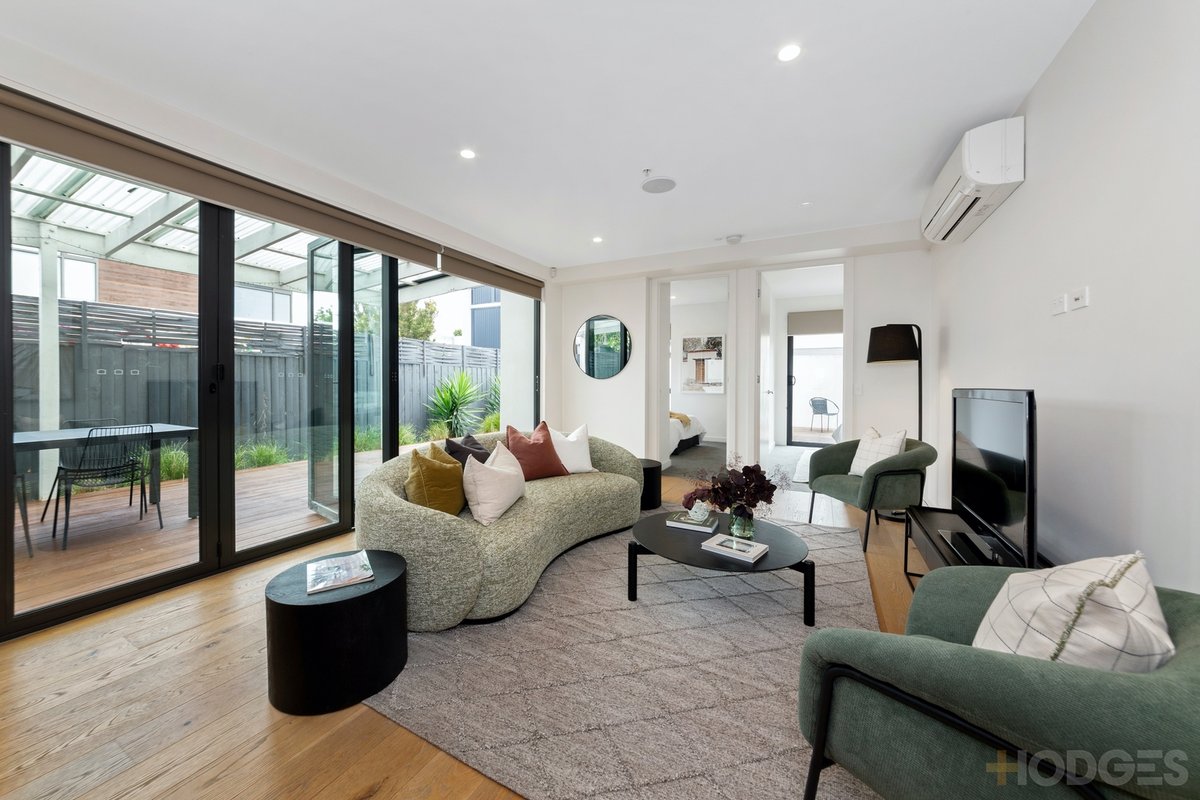 7 / 39 Mavho Street Bentleigh Vic 3204 - Residential for sale