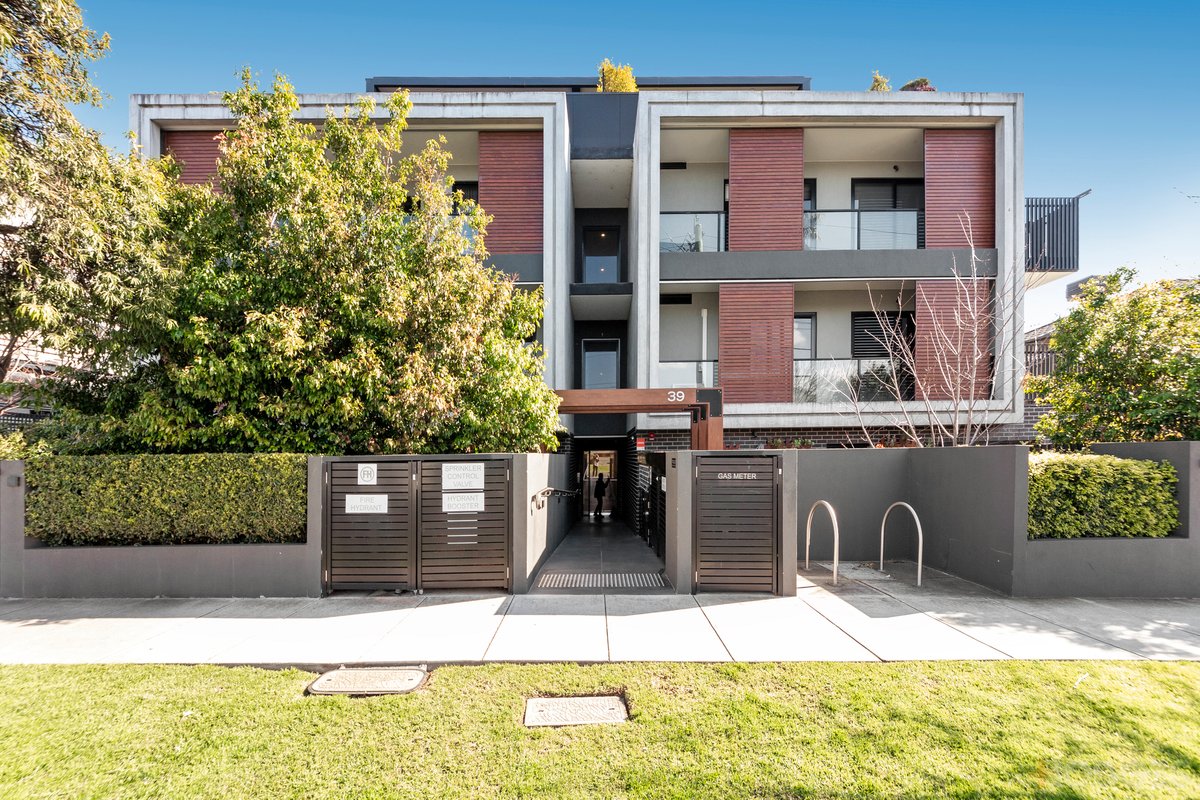 7 / 39 Nicholson Street Bentleigh - Residential for sale