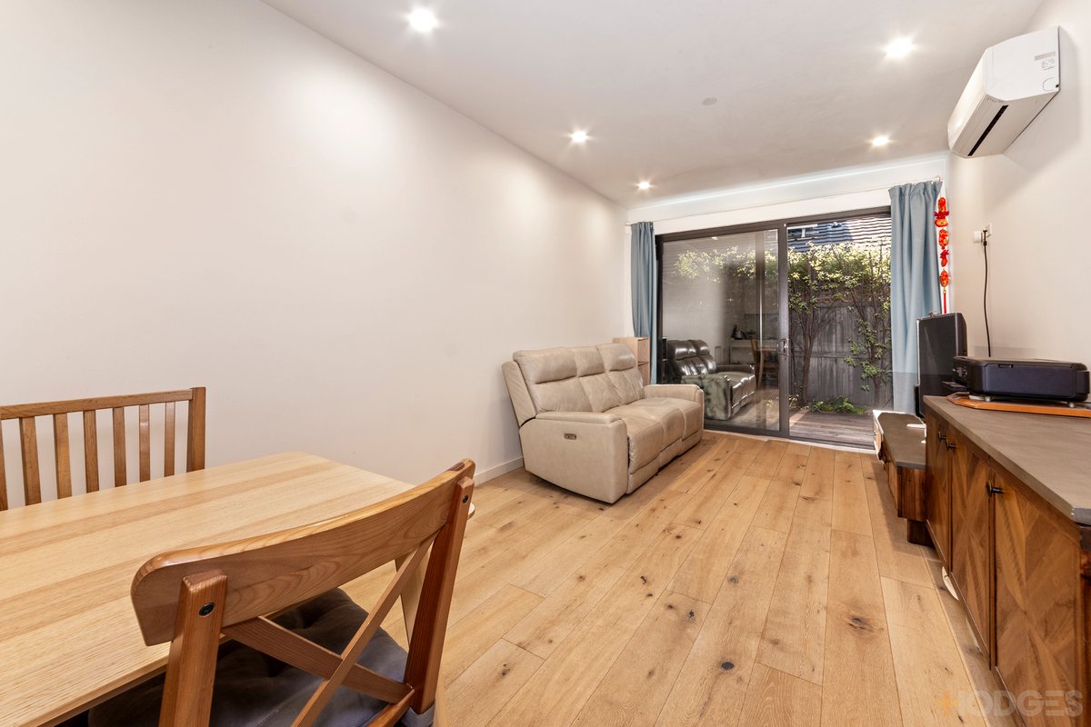 7 / 39 Nicholson Street Bentleigh - Residential for sale