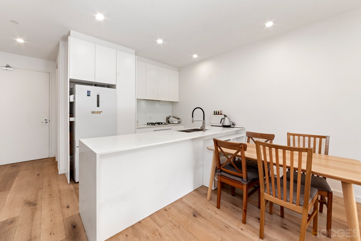 7 / 39 Nicholson Street Bentleigh - Residential for sale