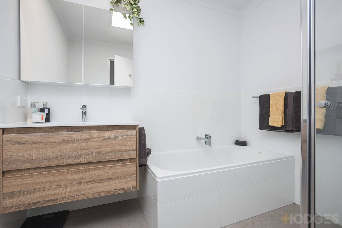 7 / 410 Nepean Highway Parkdale - Residential for sale