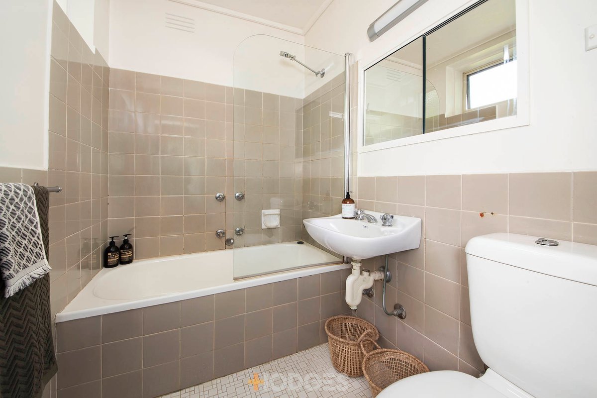 7 / 48 Sutherland Road Armadale - Residential for sale