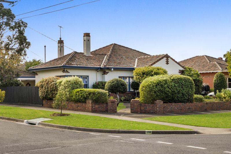 75 Collins Street MENTONE - Residential for sale
