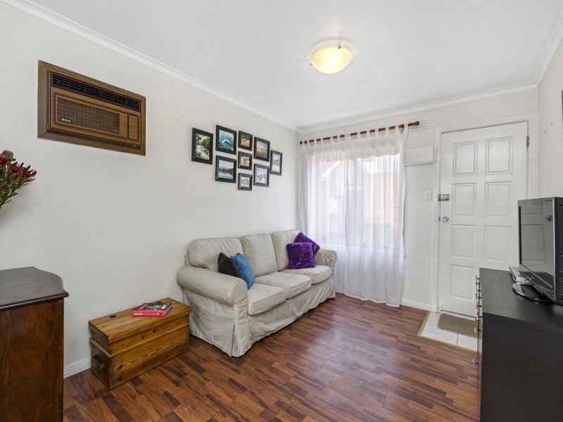7 / 5 Govan Court FOOTSCRAY - Residential for sale